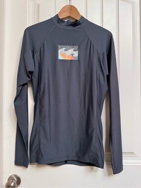Billabong Grey 50 SPF Protection Rash Guard Sun Surf Shirt. Size XL